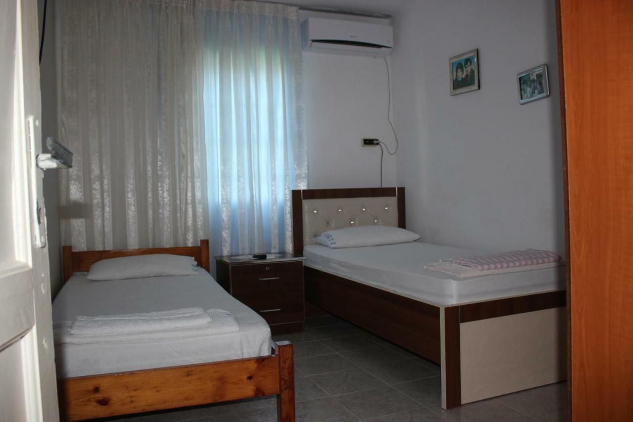 Guest House Toli Inside Berat Castle Экстерьер фото