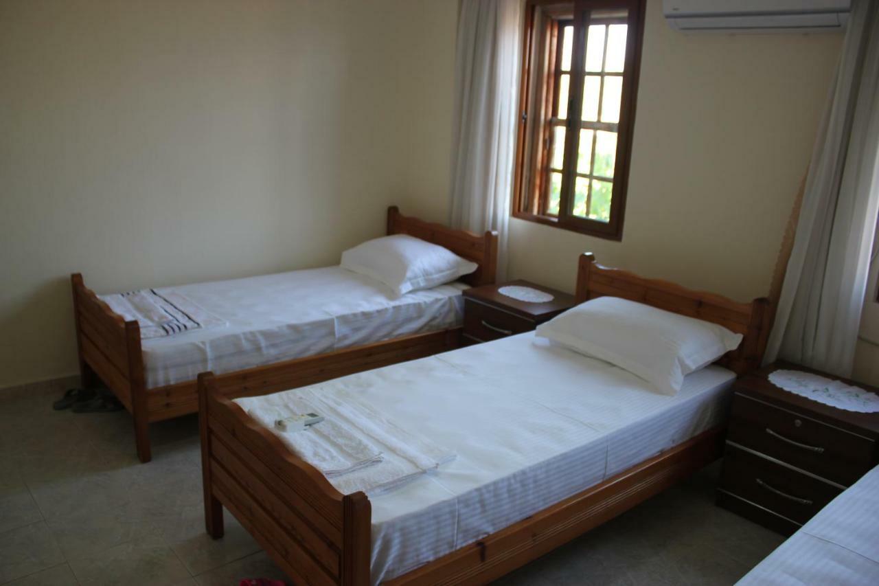 Guest House Toli Inside Berat Castle Экстерьер фото