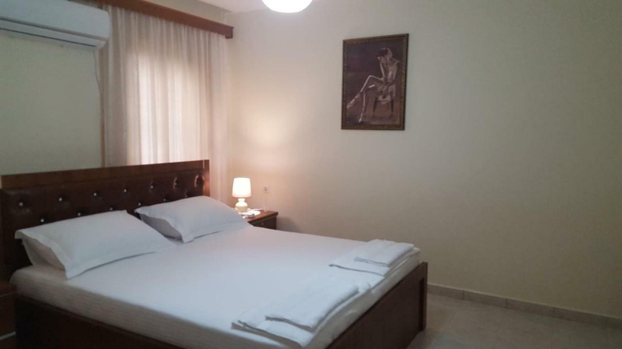 Guest House Toli Inside Berat Castle Экстерьер фото